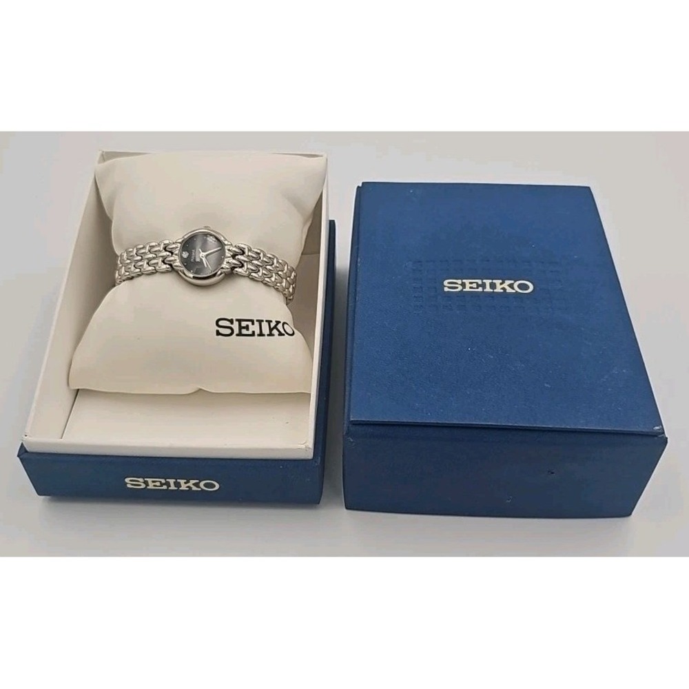 Nice Classic Ladie's Pulsar Diamond Chip Watch